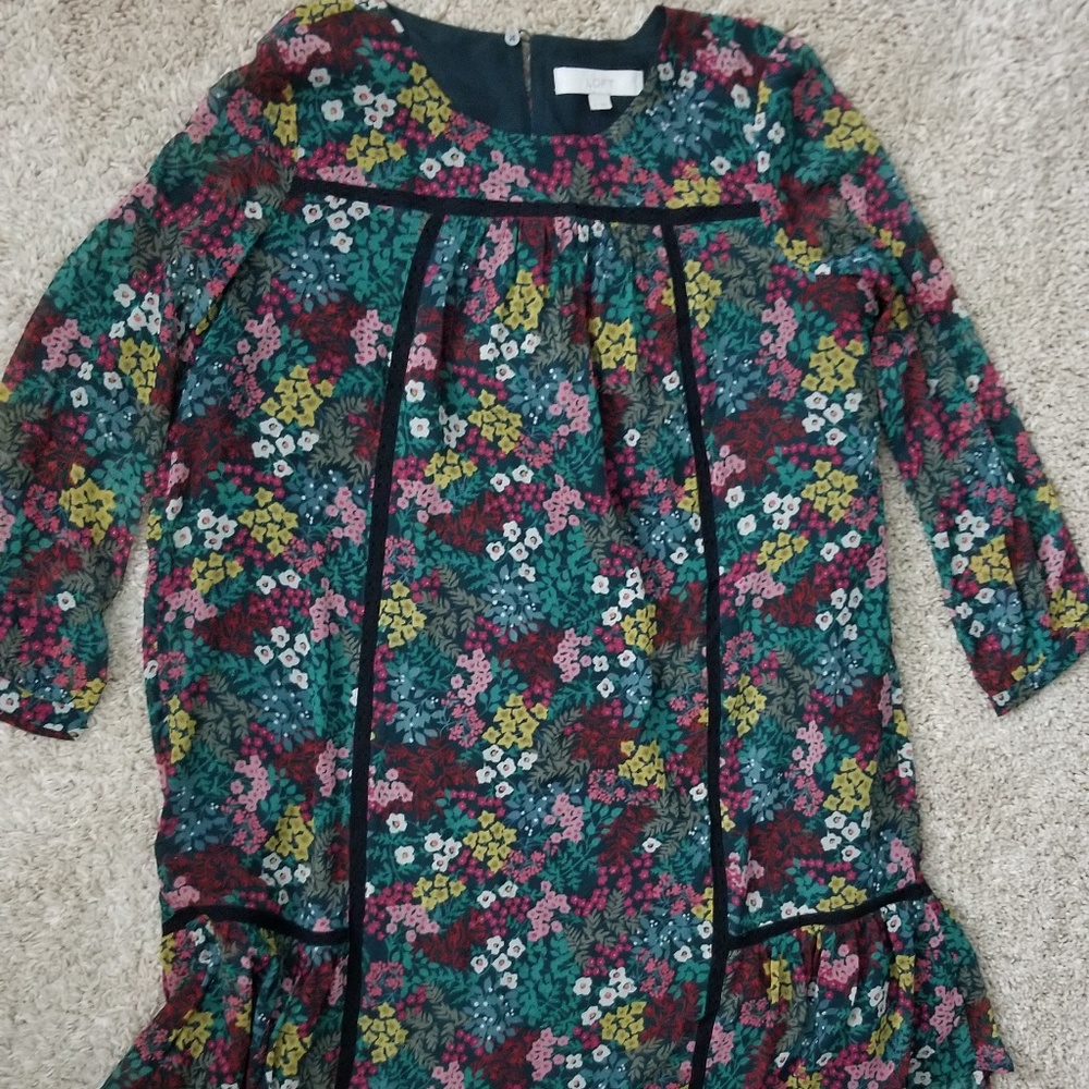 NWOT LOFT long sleeve floral shift mini dress - S